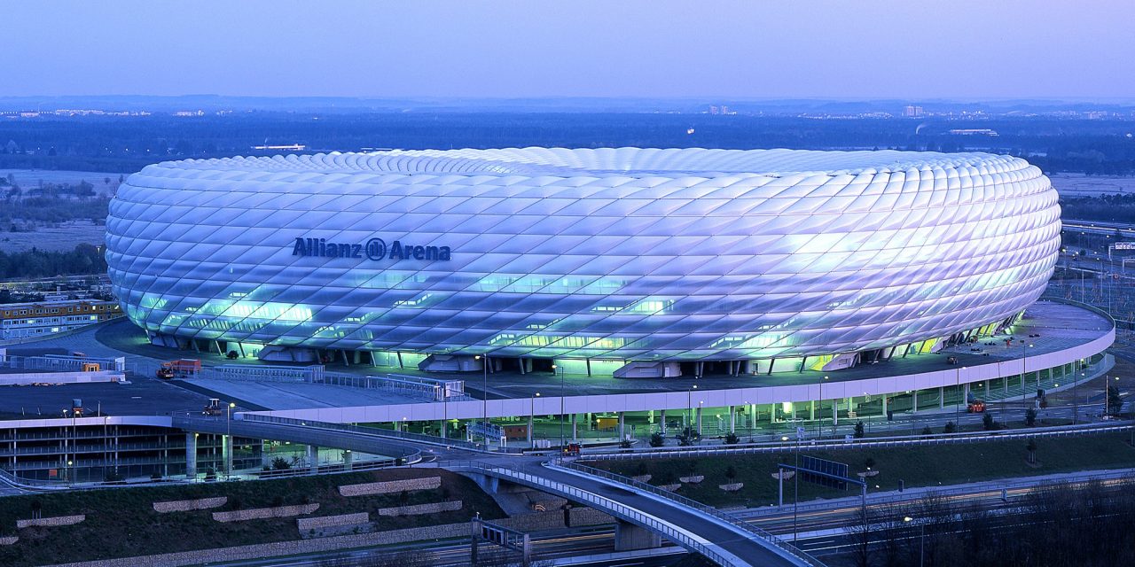 Stadion Allianz Arena Dengan Desain Mewah & Teknologi Canggih