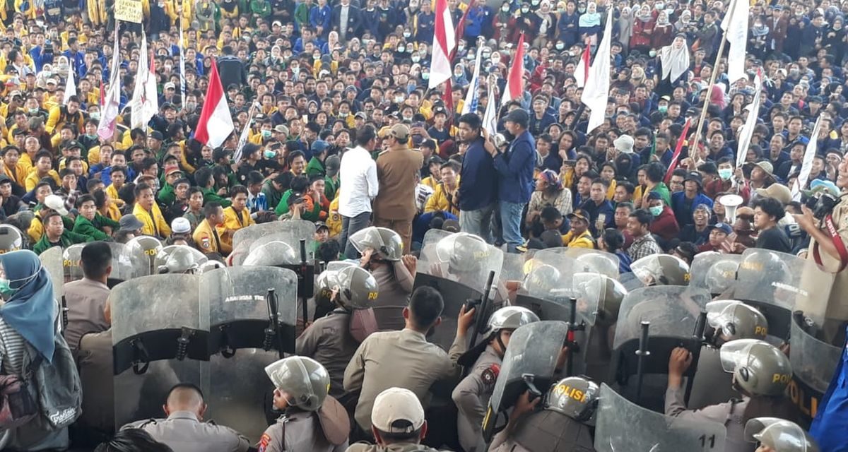 Demo Mahasiswa Pembangunan Tol, Isu Nasional Ramai Dibahas