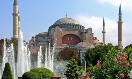 Hagia Sophia Bangunan Megah Di Kota Istanbul